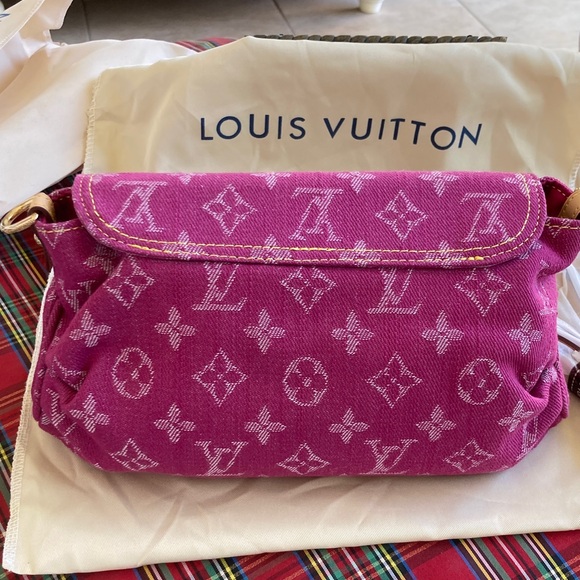 Louis Vuitton Fuchsia NEW PLEATY bag - Picture 2 of 9
